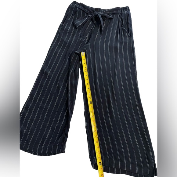Wilfred Aritzia Black White Pinstripe Tie Waist Wide Leg Pants Women’s M - Picture 10 of 13